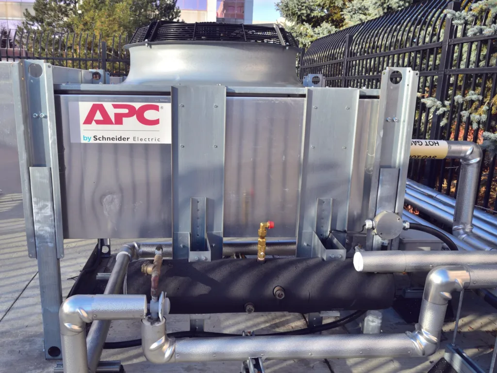Cooling equipment on the roof of a data center